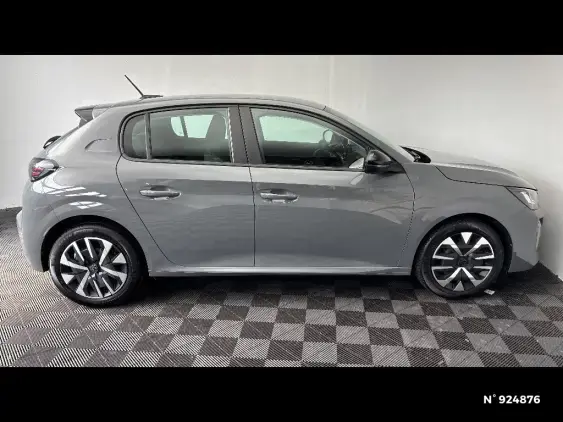 PEUGEOT 208 II - voiture d'occasion - Photo 5