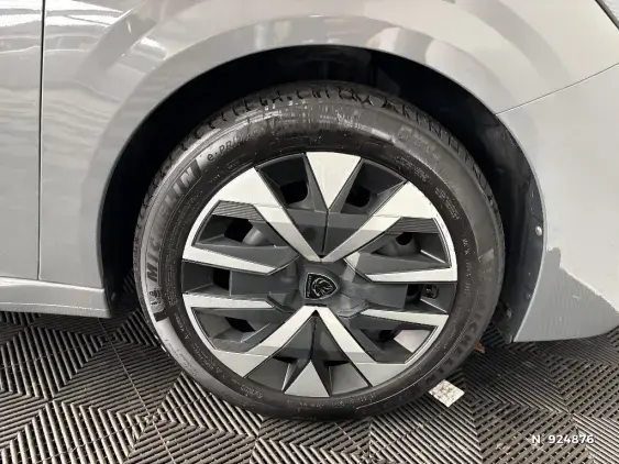 PEUGEOT 208 II - voiture d'occasion - Photo 8