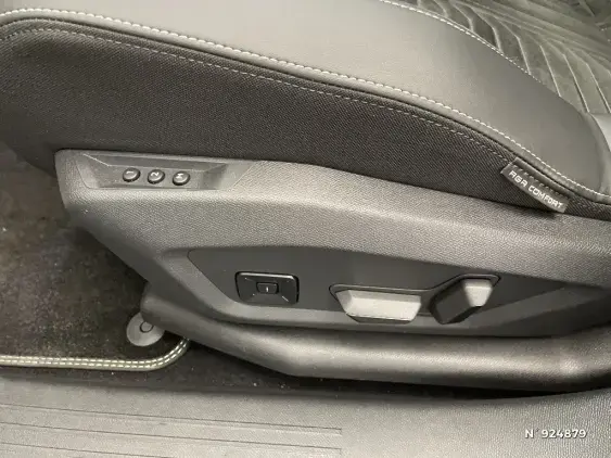 PEUGEOT 3008 III - voiture d'occasion - Photo 29