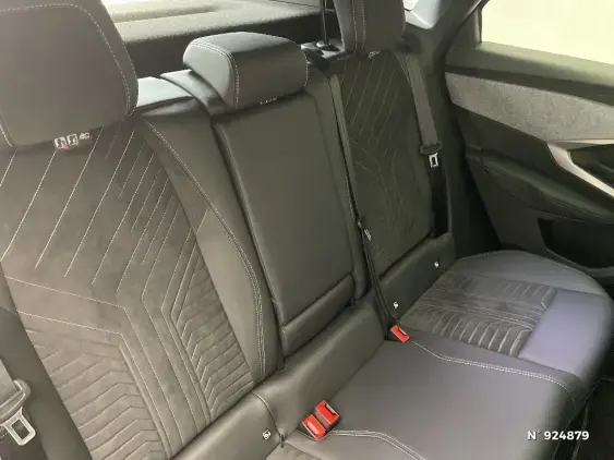 PEUGEOT 3008 III - voiture d'occasion - Photo 11