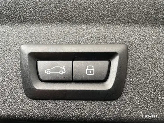 BMW SERIE 1 F70 - voiture d'occasion - Photo 26