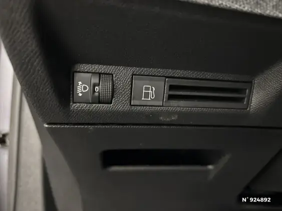 PEUGEOT 3008 III - voiture d'occasion - Photo 15