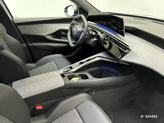 PEUGEOT 3008 III - voiture d'occasion - Photo 10