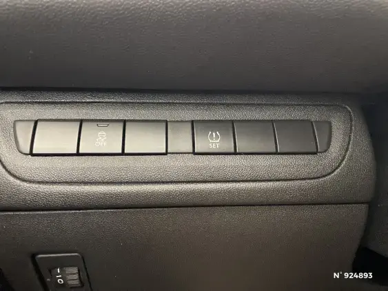 PEUGEOT 208 - voiture d'occasion - Photo 25