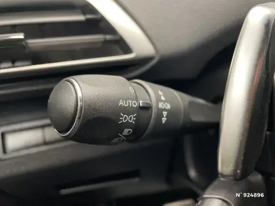 PEUGEOT 3008 II - voiture d'occasion - Photo 29