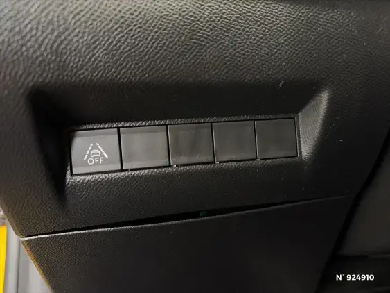 PEUGEOT 208 ELECTRIQUE II - voiture d'occasion - Photo 14