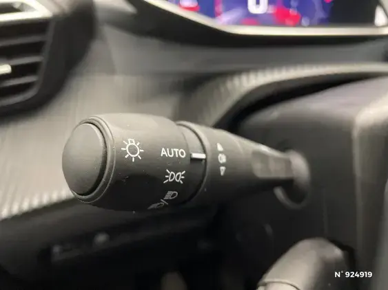 PEUGEOT 208 II - voiture d'occasion - Photo 27