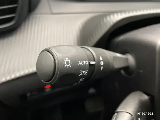 PEUGEOT 208 ELECTRIQUE II - voiture d'occasion - Photo 27