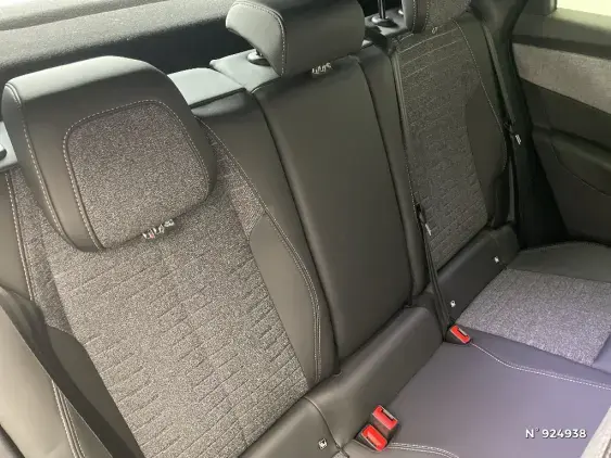 PEUGEOT 3008 III - voiture d'occasion - Photo 11