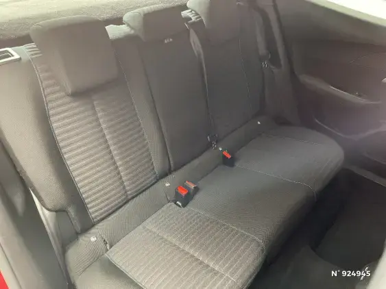 PEUGEOT 2008 II - voiture d'occasion - Photo 11