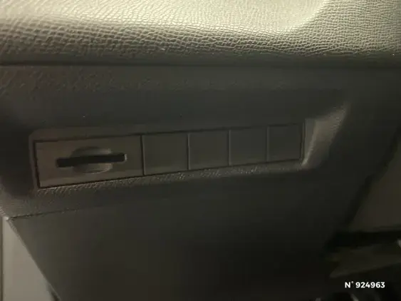 PEUGEOT 308 III - voiture d'occasion - Photo 15
