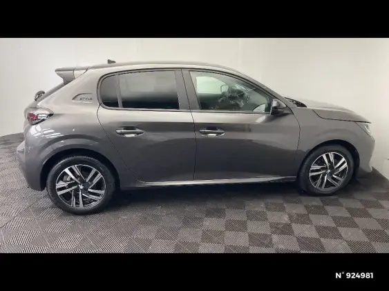 PEUGEOT 208 II - voiture d'occasion - Photo 5