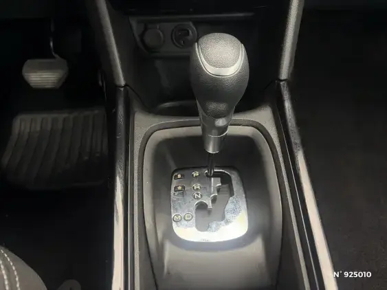 PEUGEOT 2008 - voiture d'occasion - Photo 27