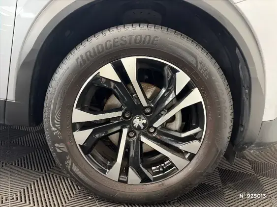 PEUGEOT 2008 II - voiture d'occasion - Photo 8