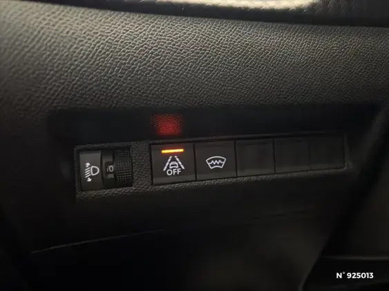 PEUGEOT 2008 II - voiture d'occasion - Photo 15