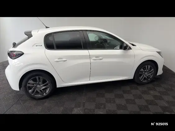 PEUGEOT 208 II - voiture d'occasion - Photo 5