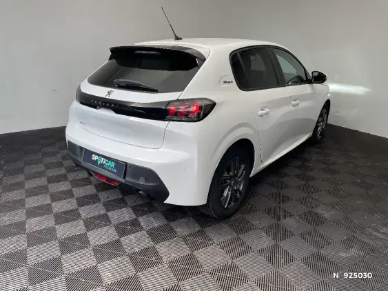 PEUGEOT 208 II - voiture d'occasion - Photo 4