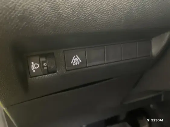 PEUGEOT 208 ELECTRIQUE II - voiture d'occasion - Photo 15