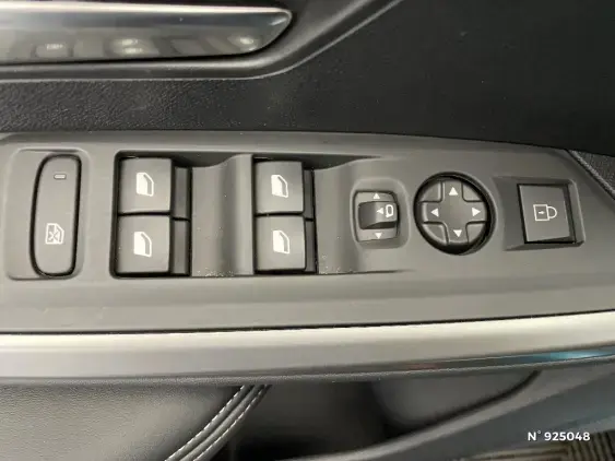 PEUGEOT 3008 III - voiture d'occasion - Photo 26