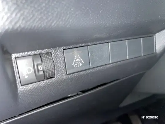 PEUGEOT 208 ELECTRIQUE II - voiture d'occasion - Photo 14
