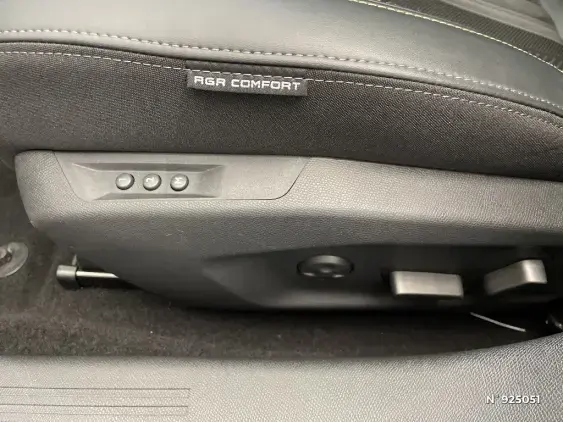 PEUGEOT 308 III - voiture d'occasion - Photo 25