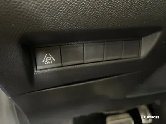PEUGEOT 208 ELECTRIQUE II - voiture d'occasion - Photo 15