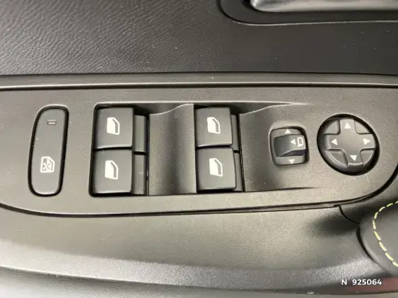 PEUGEOT 2008 ELECTRIQUE II - voiture d'occasion - Photo 25