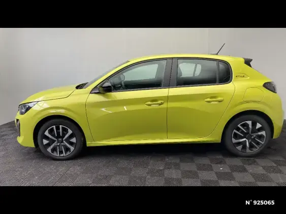 PEUGEOT 208 II - voiture d'occasion - Photo 2
