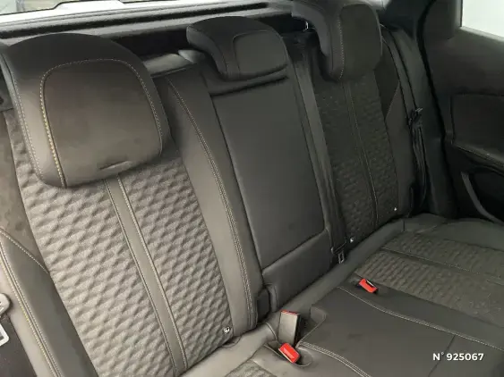 PEUGEOT 3008 II - voiture d'occasion - Photo 11
