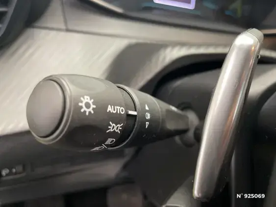 PEUGEOT 208 II - voiture d'occasion - Photo 15