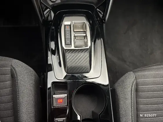 PEUGEOT 2008 II - voiture d'occasion - Photo 26