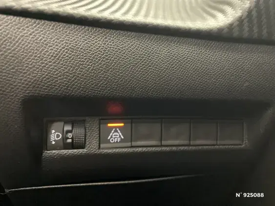 PEUGEOT 208 II - voiture d'occasion - Photo 15