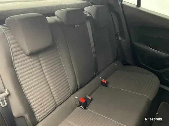 PEUGEOT 2008 II - voiture d'occasion - Photo 11