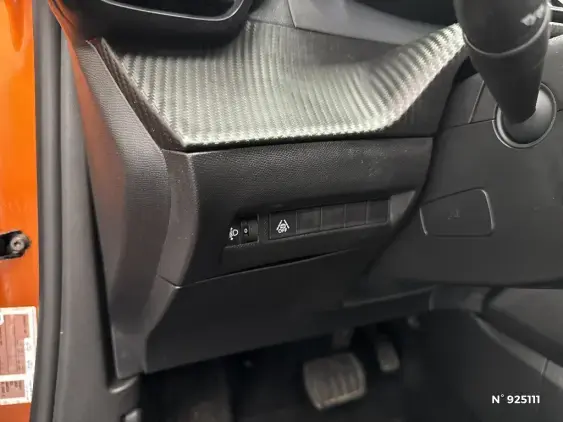 PEUGEOT 2008 ELECTRIQUE II - voiture d'occasion - Photo 15