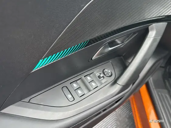 PEUGEOT 2008 ELECTRIQUE II - voiture d'occasion - Photo 26
