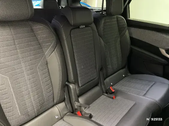 PEUGEOT 5008 III - voiture d'occasion - Photo 11