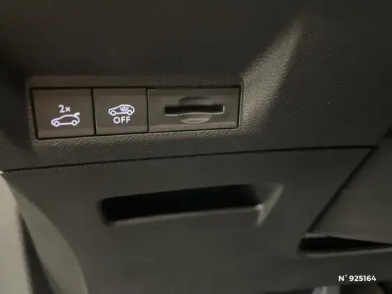 PEUGEOT 3008 ELECTRIQUE III - voiture d'occasion - Photo 15