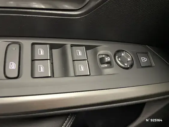 PEUGEOT 3008 ELECTRIQUE III - voiture d'occasion - Photo 31