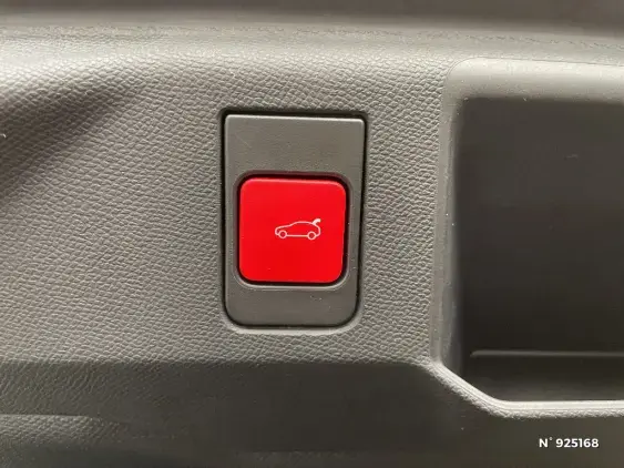 PEUGEOT 5008 ELECTRIQUE III - voiture d'occasion - Photo 26