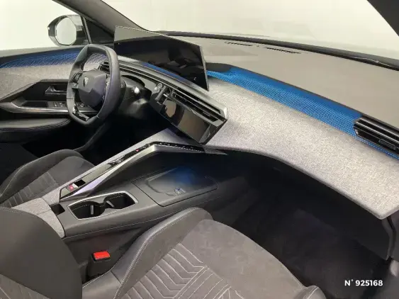 PEUGEOT 5008 ELECTRIQUE III - voiture d'occasion - Photo 10