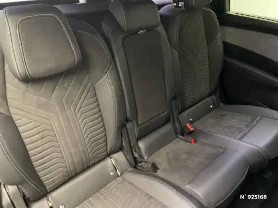 PEUGEOT 5008 ELECTRIQUE III - voiture d'occasion - Photo 11