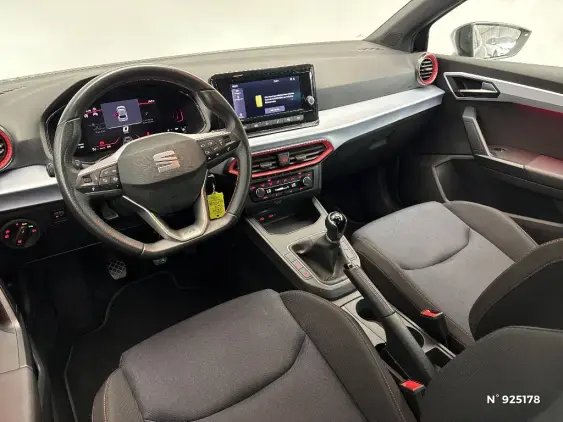 SEAT IBIZA V - voiture d'occasion - Photo 8
