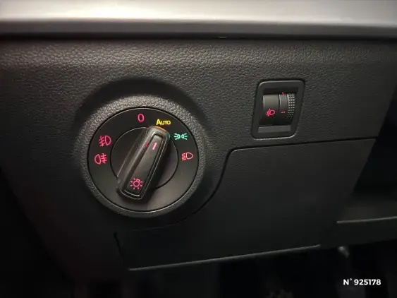 SEAT IBIZA V - voiture d'occasion - Photo 14