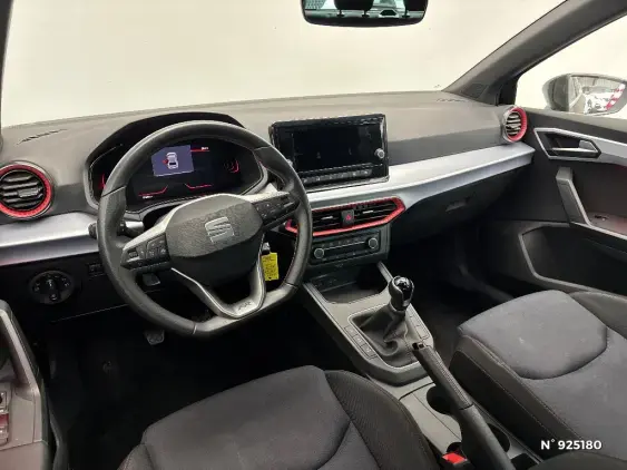 SEAT IBIZA V - voiture d'occasion - Photo 9
