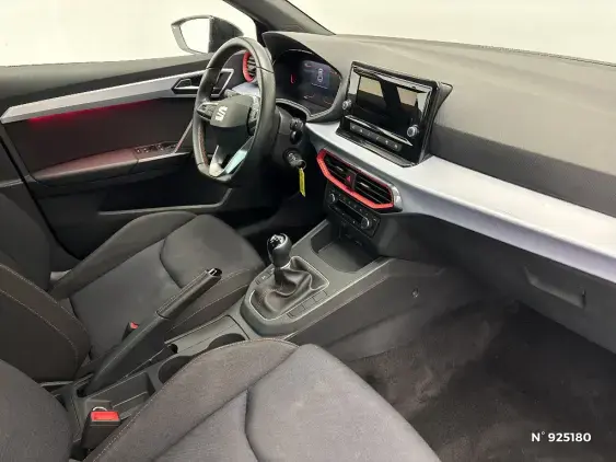 SEAT IBIZA V - voiture d'occasion - Photo 10