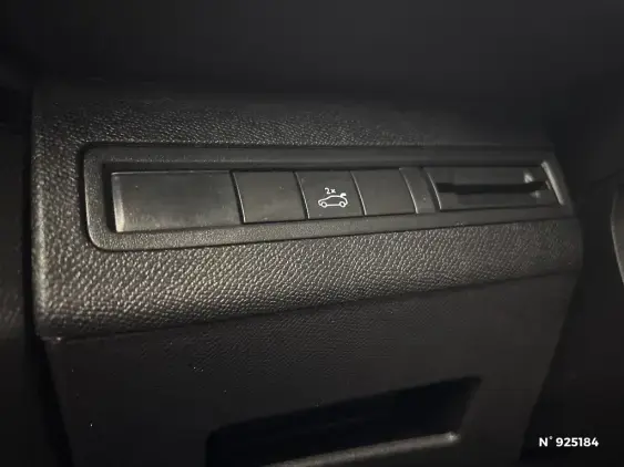 PEUGEOT 5008 II - voiture d'occasion - Photo 15