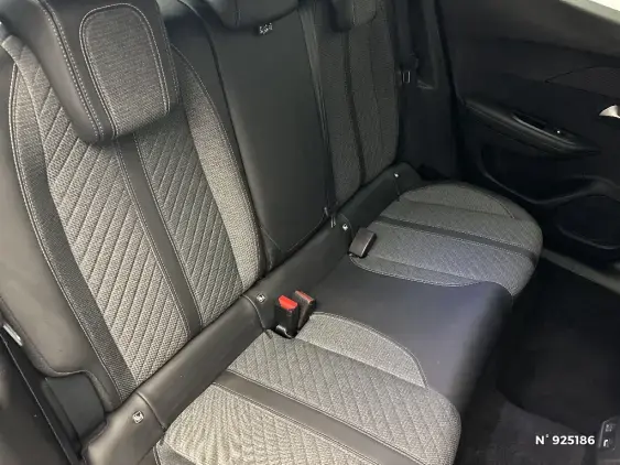 PEUGEOT 2008 II - voiture d'occasion - Photo 11