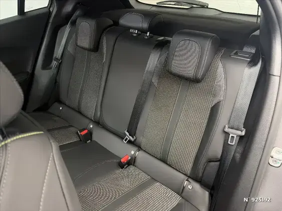 PEUGEOT 2008 II - voiture d'occasion - Photo 11