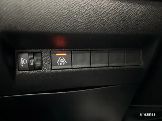 PEUGEOT 208 ELECTRIQUE II - voiture d'occasion - Photo 15