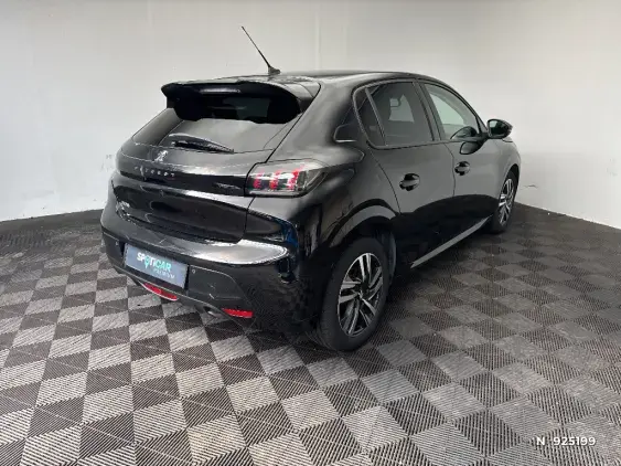 PEUGEOT 208 II - voiture d'occasion - Photo 4